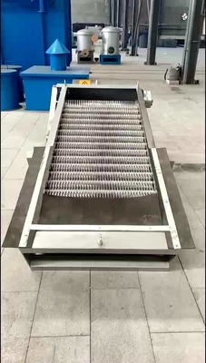 Pantalla de barra rotatoria automática de la separación de sólido-líquido con la rejilla de 1000-5000m m