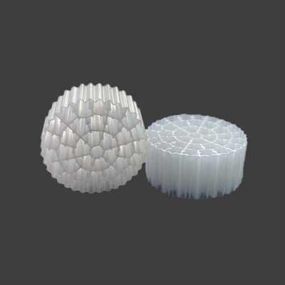 Medios de filtro del HDPE MBBR de Cangier – 4/5/6/19/40 de los cuartos, porosidad 900/1000/800/650/900m2/m3