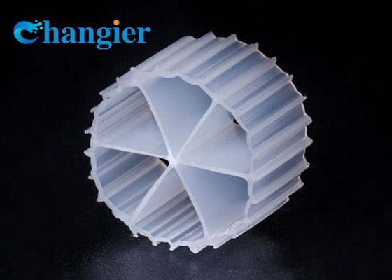 Medios de filtro biológicos de agua del filtro PE04 MBBR de la cama móvil para el tratamiento de aguas residuales
