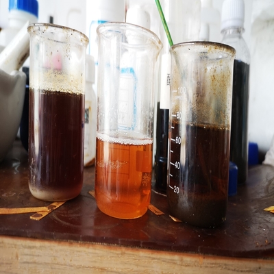 Impresión de las sustancias químicas de teñido del tratamiento de aguas que decoloran la precipitación de la clarificación del floculante