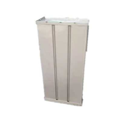 El hielo de acero inoxidable puede hielo el molde del hielo del cubo del bloque en la acción